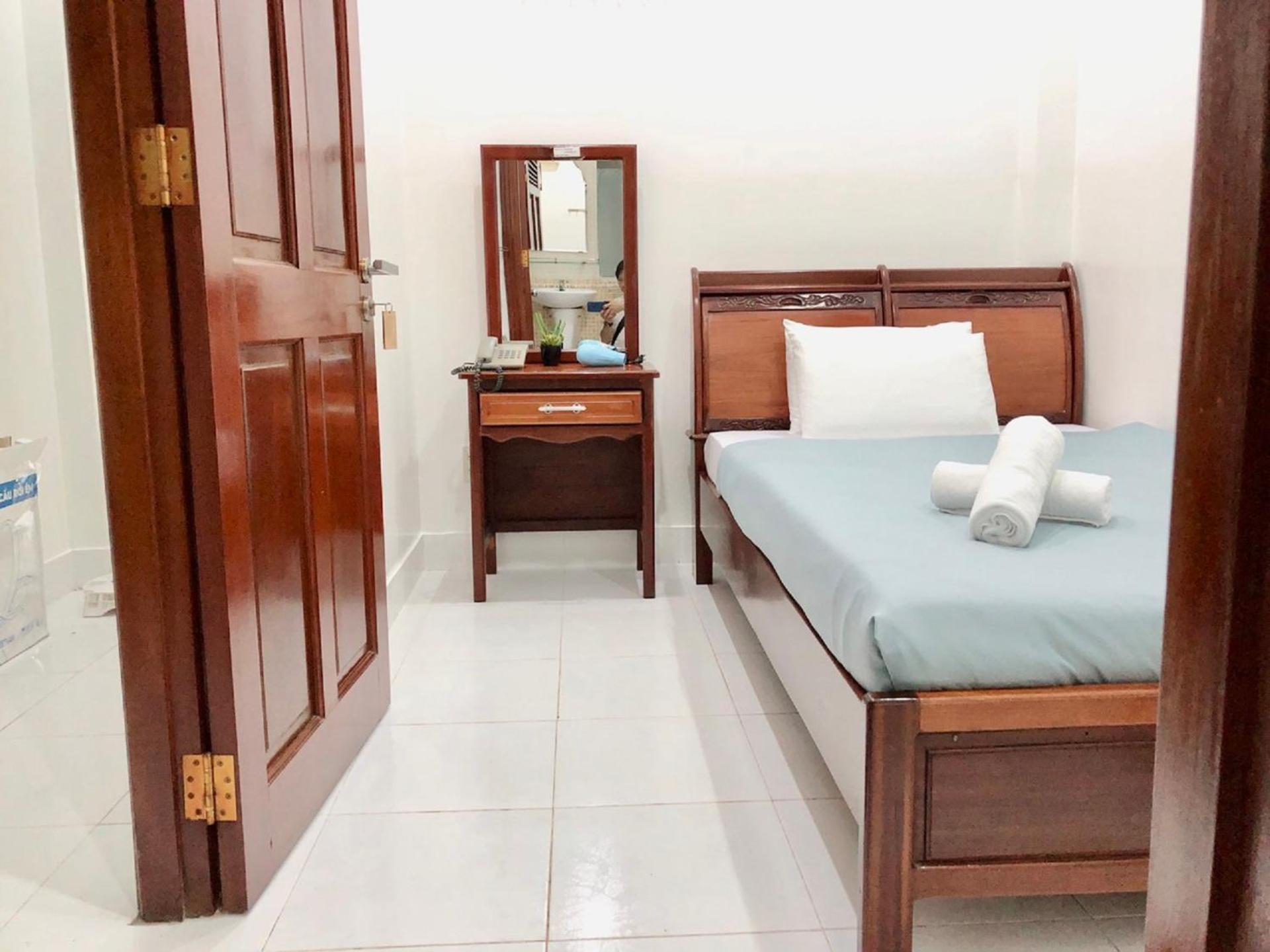 Saigon Cozy2 Hotel At 241 Pham Ngu Lao Street Ho Chi Minh-staden Exteriör bild